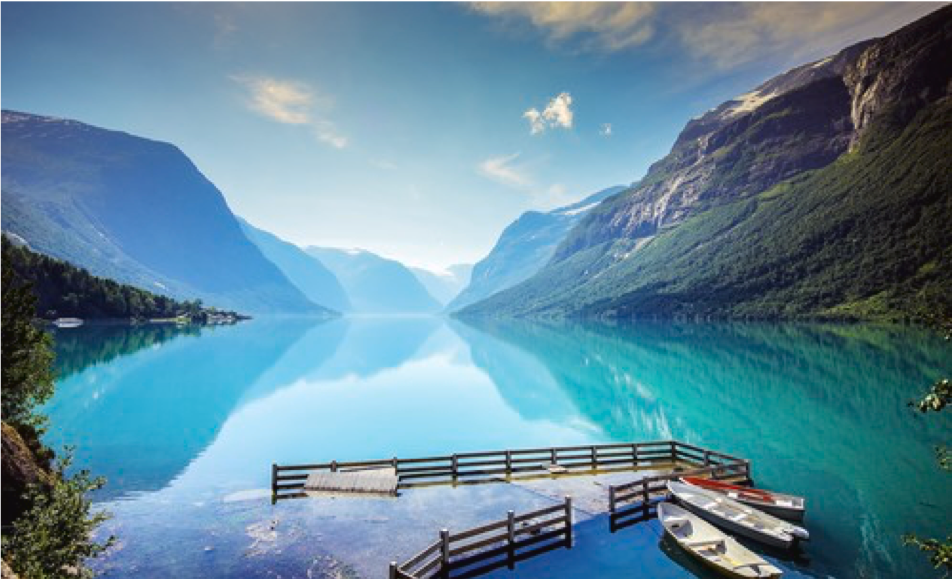 Loenvatnet in Nordfjord © Sergey Bogomyako / www.fjordnorway.com 